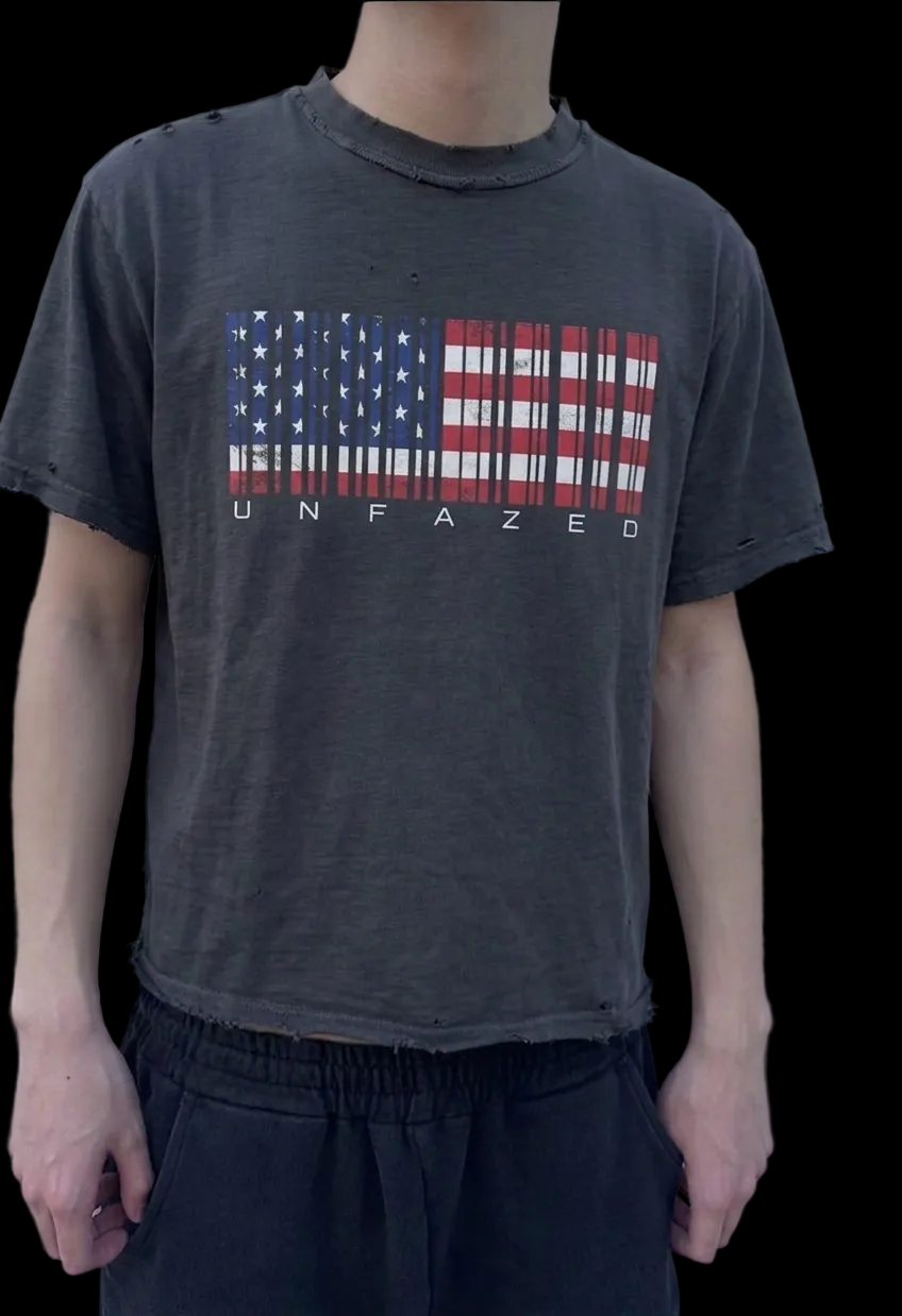 FRAGMENTS TEE